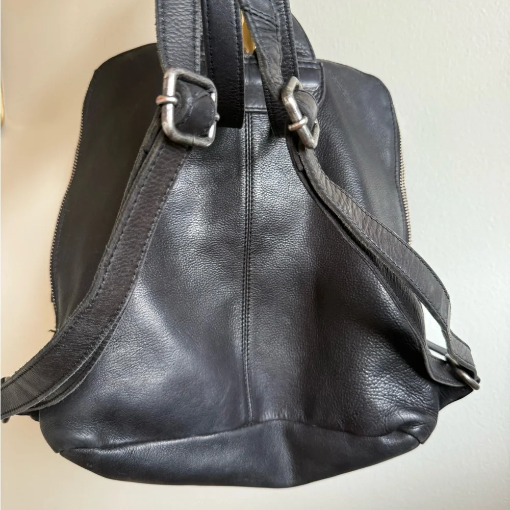 Vilenca Holland Black Woven Leather Backpack